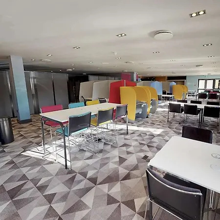 Village Hotel Leeds North 